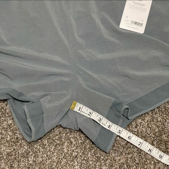 NWT ATHLETA Mesh Racer Run Textured Short, 3X - Picture 5 of 6